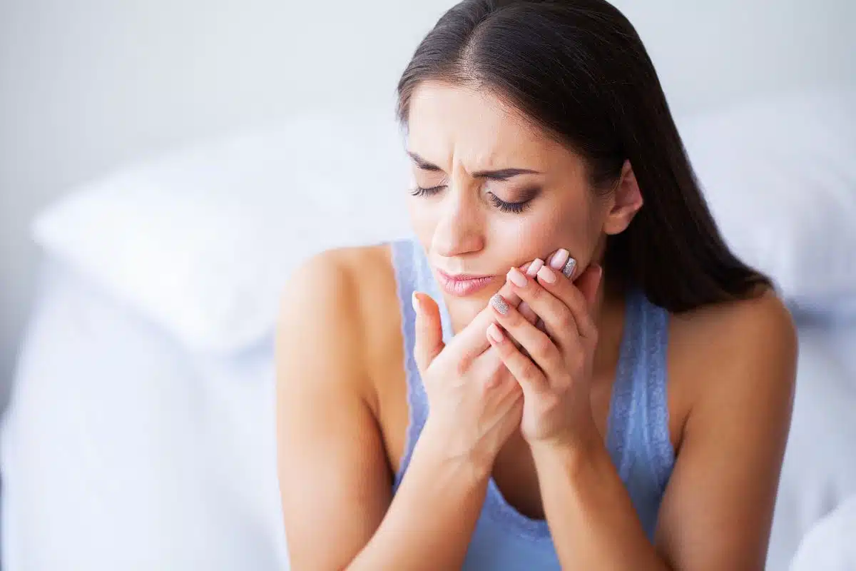 Can a Reline Prevent Sore Spots on Your Gums?